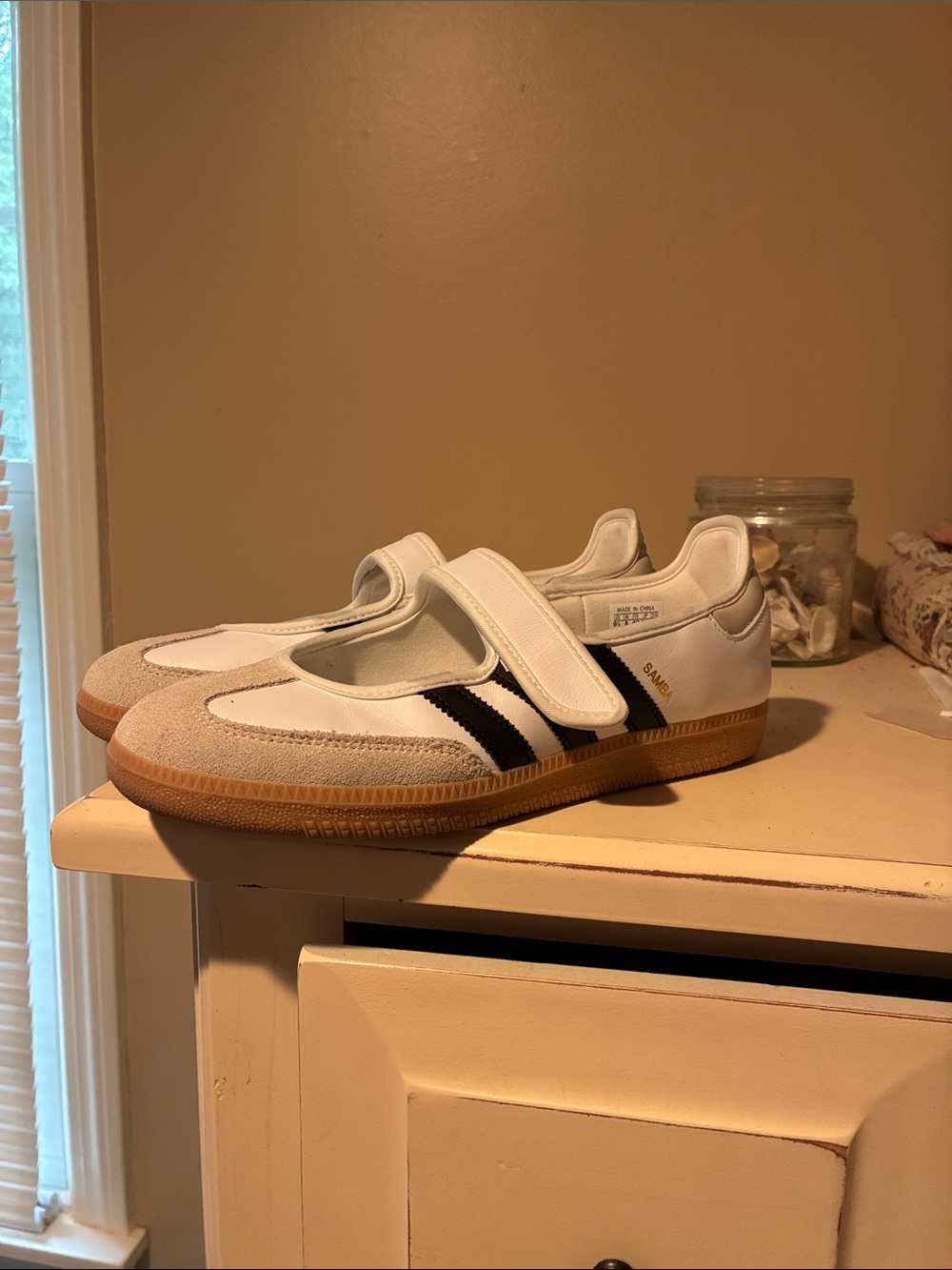 adidas White and Black women’s maryjane Velcro Sneakers with Gum Sole sz 9.5
